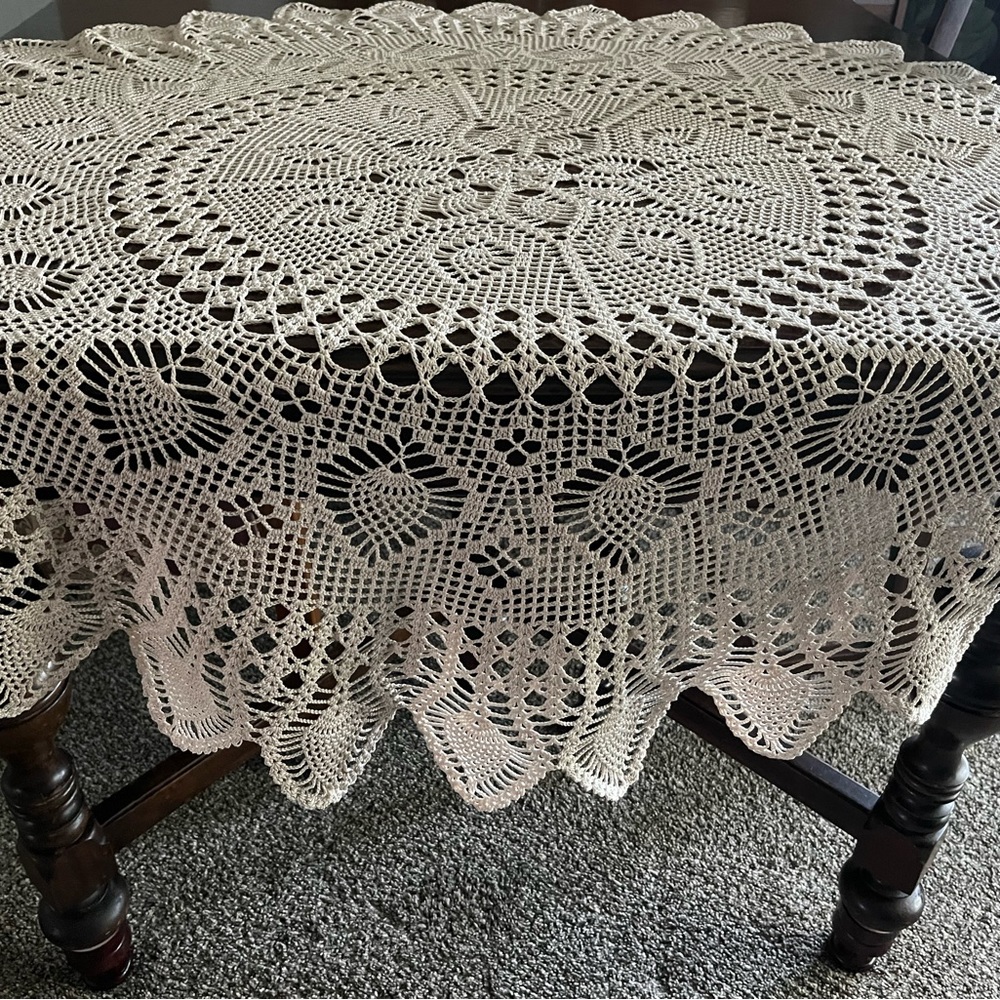 💞🥰Round tablecloth 💞🌺 - Picture 2 of 3